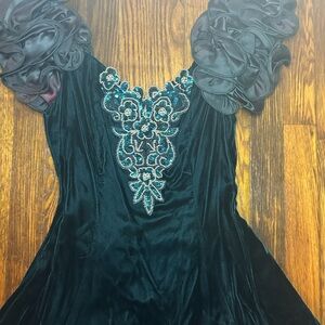 Vintage 80s/90s Emerald Green Velvet Party Dress with Sequins size 7/8